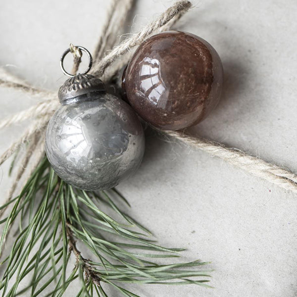 MINI GLASS CHRISTMAS ORNAMENTS SILVER TUSKcollection