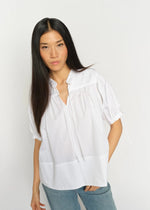 Load image into Gallery viewer, MosMosh Tarima Cotton White Blouse
