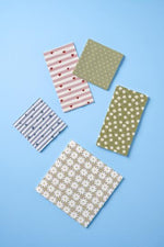 Load image into Gallery viewer, Cocktail Paper Napkins pack of 20 Blue Daisies
