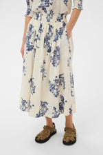 Load image into Gallery viewer, Part Two Skirt Blue Floral Amaia
