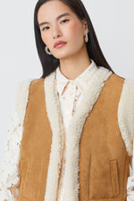 Load image into Gallery viewer, Suncoo Gilet Waistcoat Dual Brown
