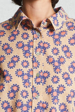 Load image into Gallery viewer, Mat de Misaine Cadran Flower Design Shirt
