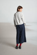 Load image into Gallery viewer, Mat de Misaine Corvette Grey Cropped Shirt
