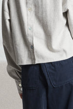 Load image into Gallery viewer, Mat de Misaine Corvette Grey Cropped Shirt
