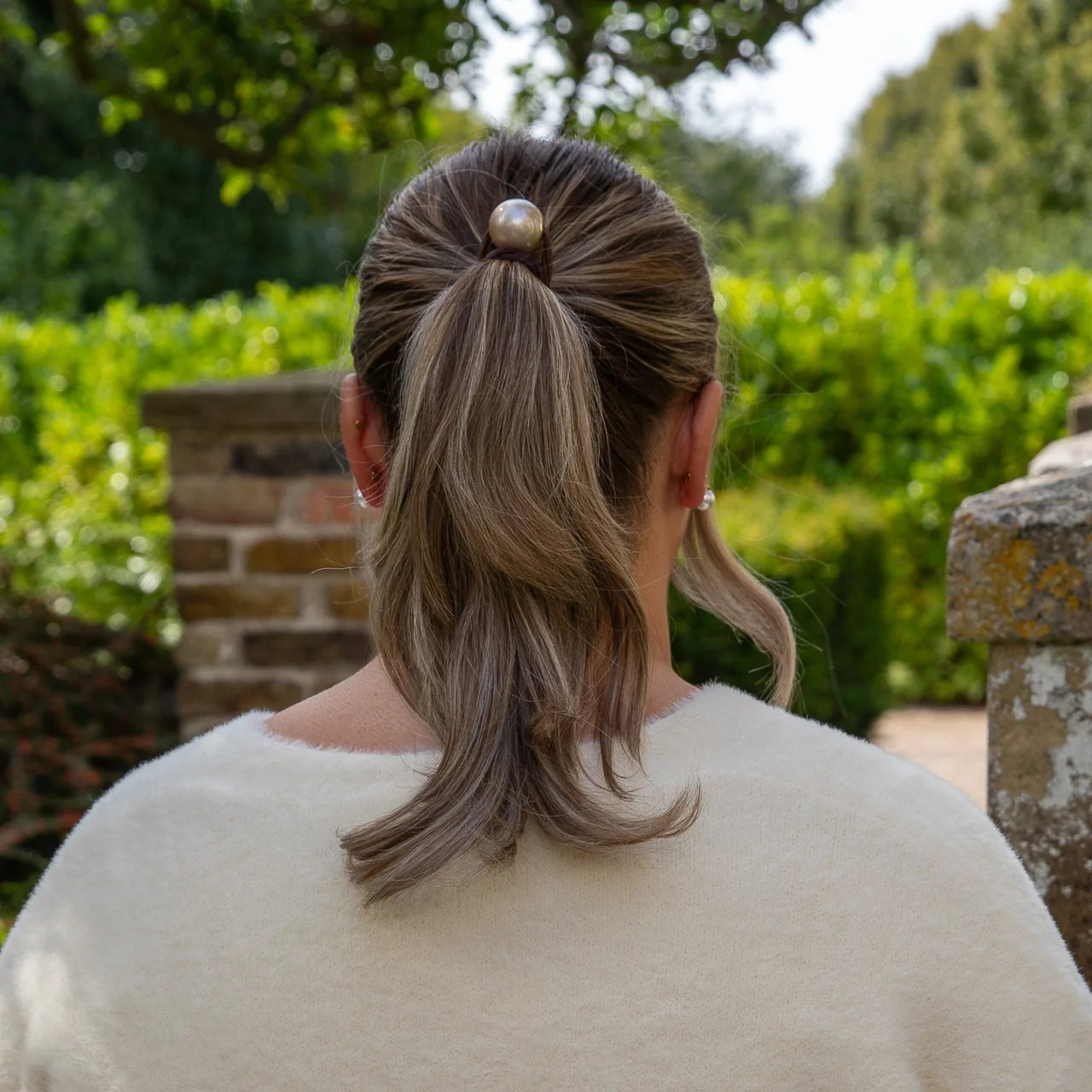 Alton Giant Pearl Hair Bobble