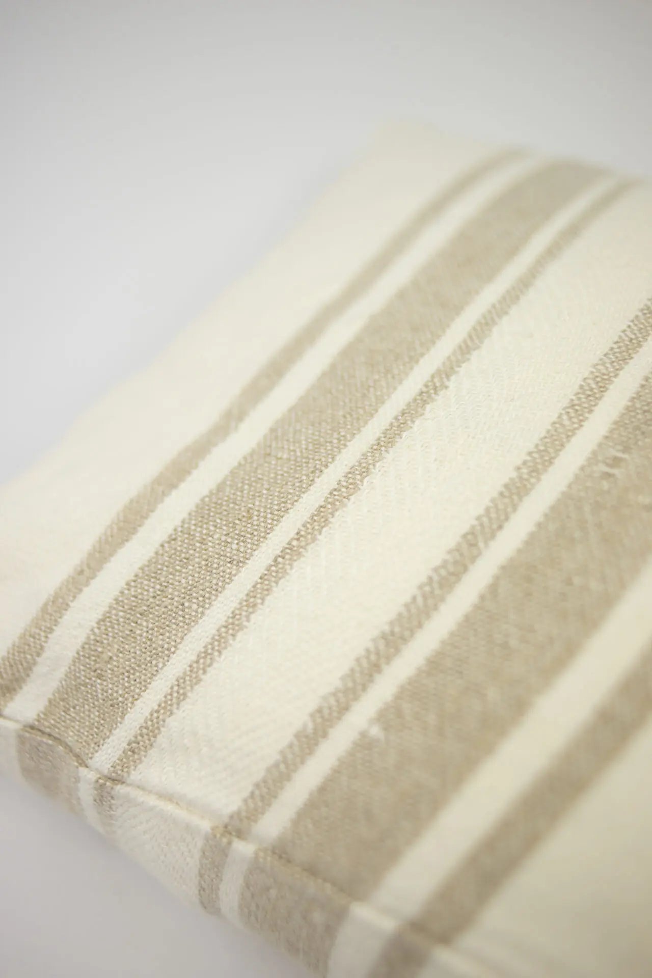 Benoit Linen Cushion 40cmx70cm