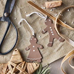 GINGERBREAD METAL HANGING DECORATION MR OR MRS