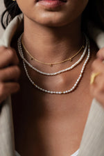 Load image into Gallery viewer, Fina Necklace Pearls
