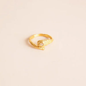 LATIF TEXTURED RING WITH POLKI DIAMOND