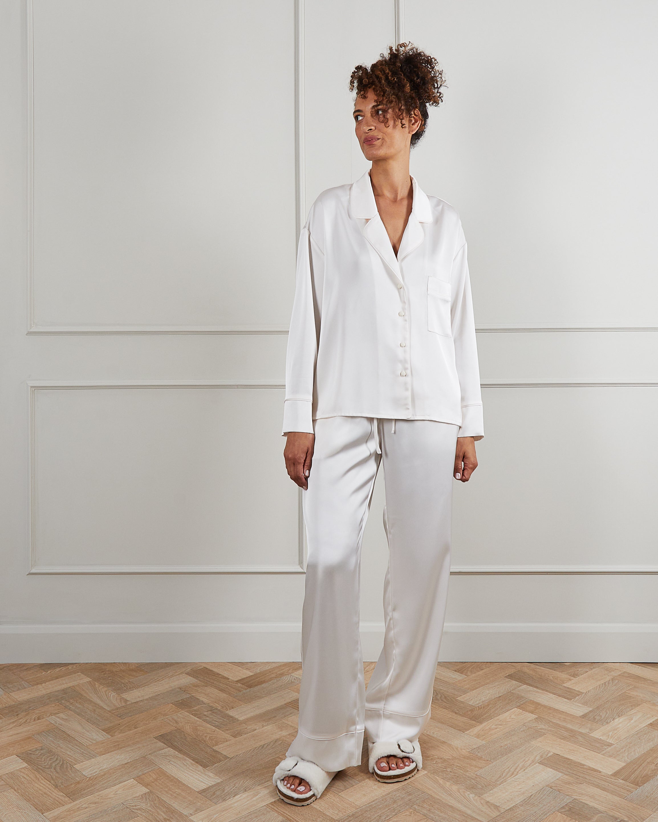 Chalk Logan Pyjama Set Off White