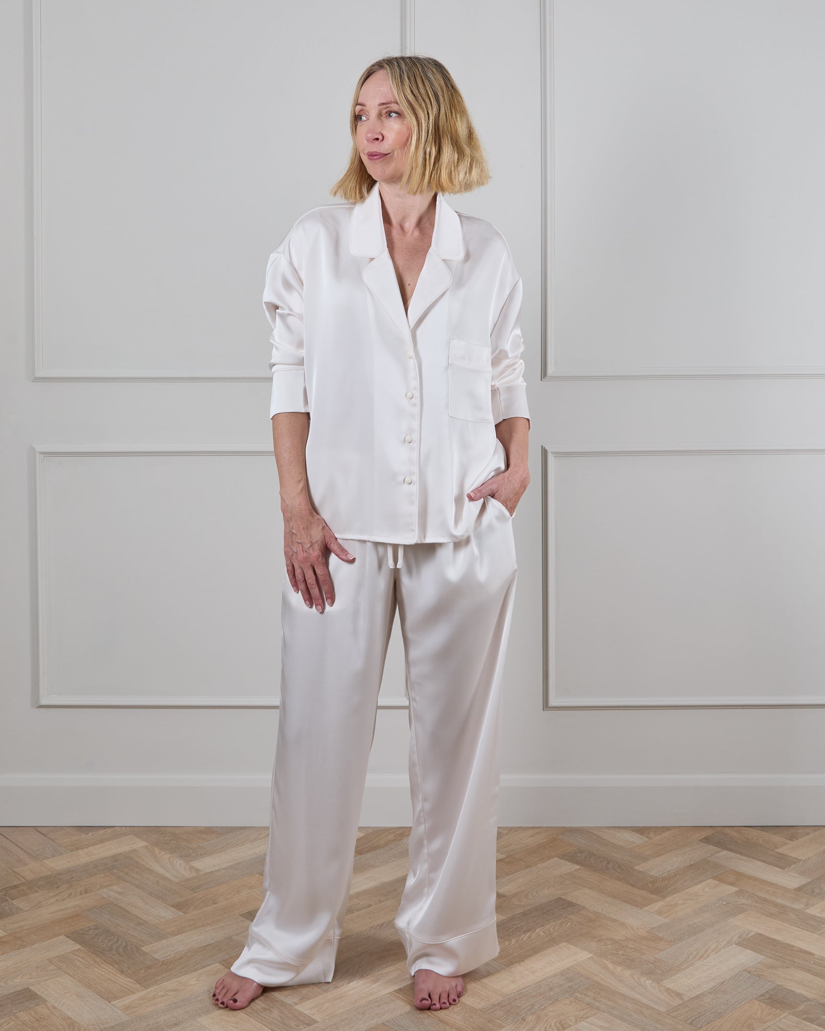 Chalk Logan Pyjama Set Off White
