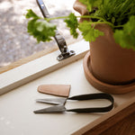Load image into Gallery viewer, Herb Snippers with Leather Case
