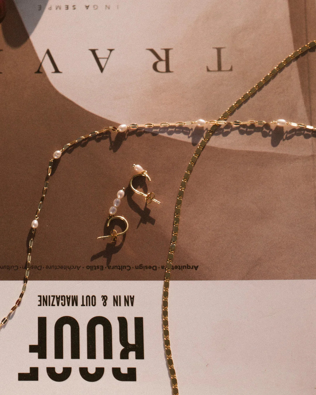 Isla Del Rey Gold and Pearl Hoop Earrings