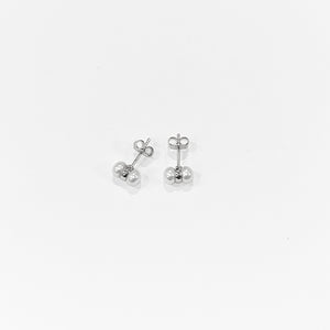 NVE-06 SILVER AND PEARL STUD EARRINGS