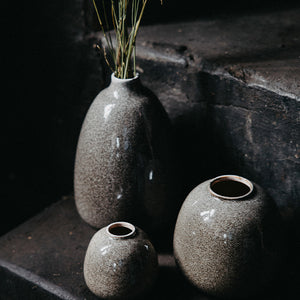 AVIK LARGE BROWN SPECKLED VASE