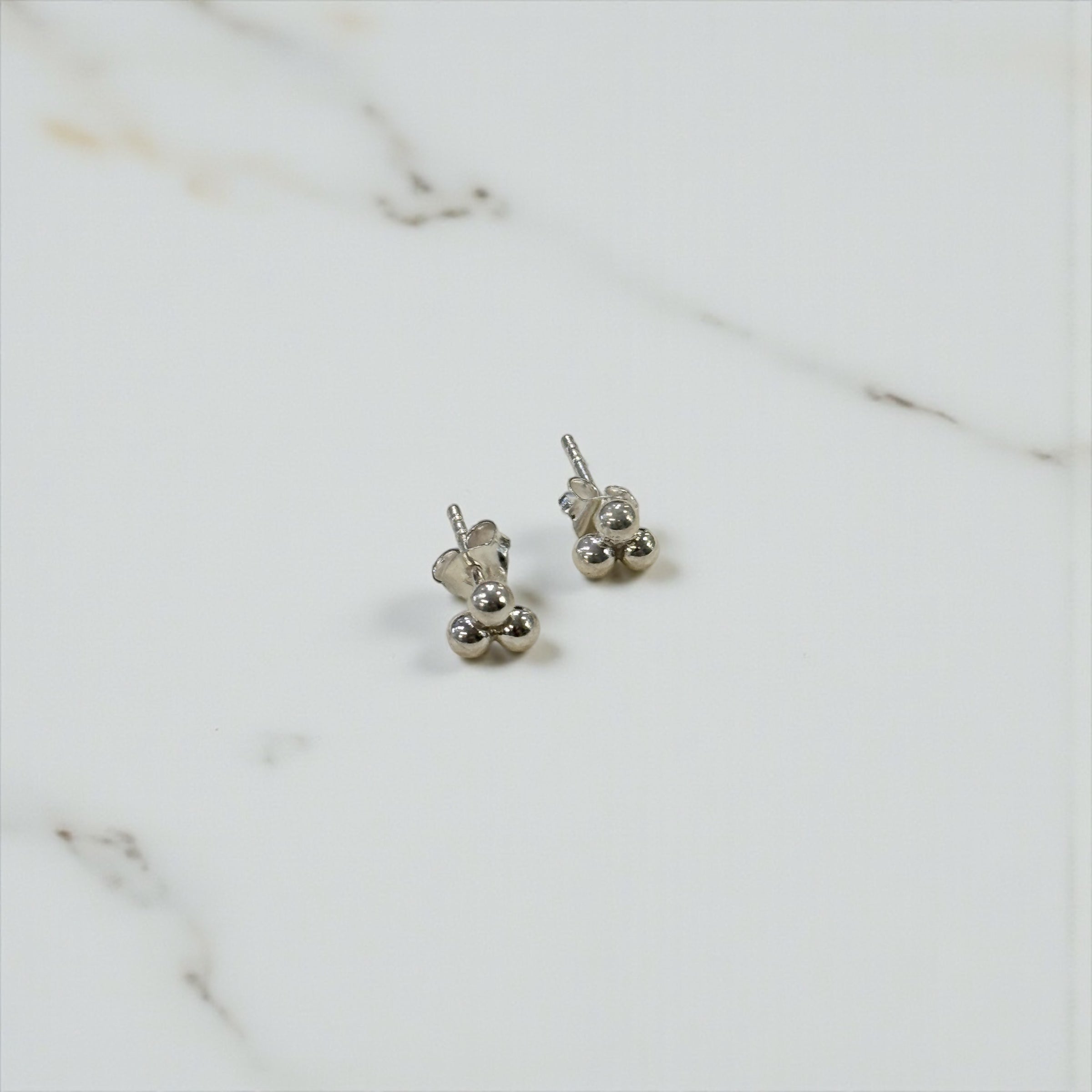 PL-166a Silver Ball Stud Earrings