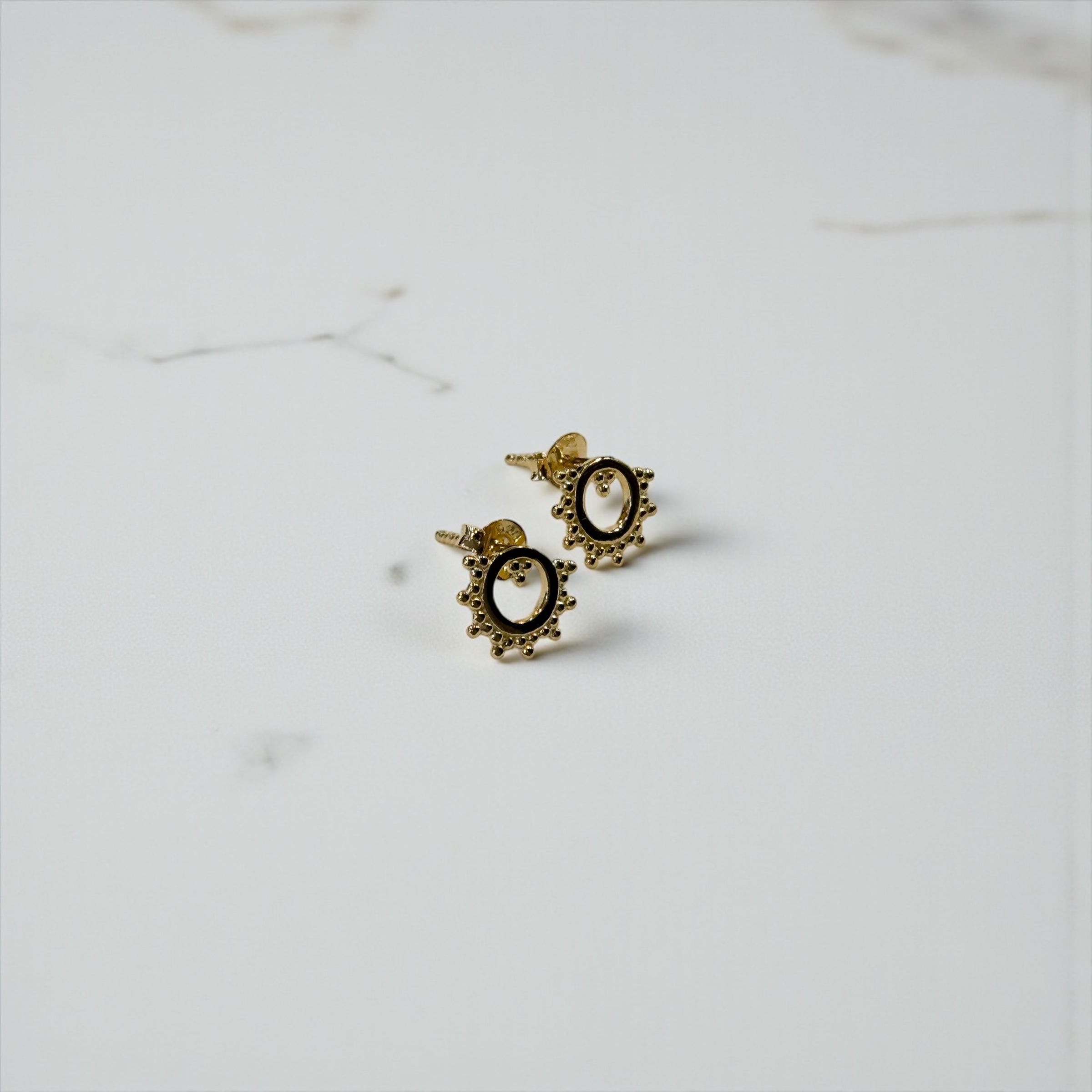 PL-165 Circle Dot Work Stud Earrings Gold