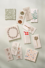 Load image into Gallery viewer, Paper Napkins Beige and Brown Umbel Flower
