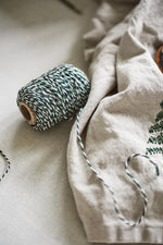 Load image into Gallery viewer, Roll of String Green/White
