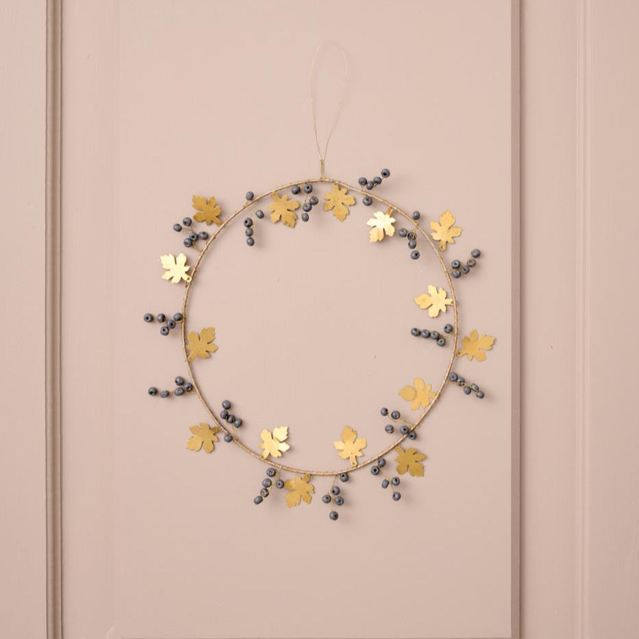 Wreath Brass with Leaf Decoration