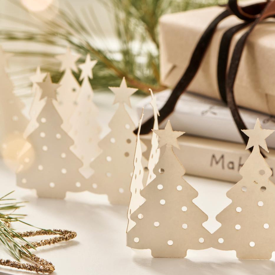 Paper Table Garland Trees Design