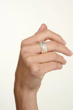 Load image into Gallery viewer, Iris Ring Silver with Pearl
