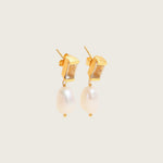 Load image into Gallery viewer, Madrih Earrings Drop Pearl with Green Amethyst
