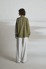 Load image into Gallery viewer, Mat de Misaine Charme Raye Pistache Shirt
