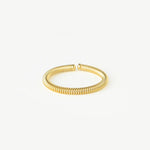 Load image into Gallery viewer, Simple Twist Ring Gold
