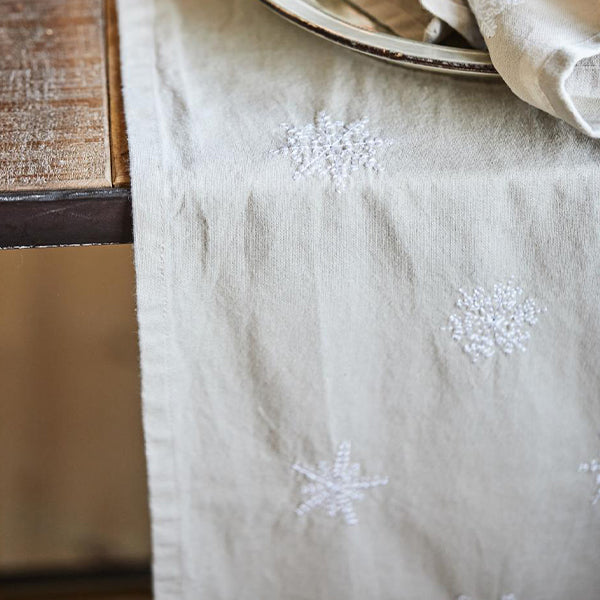 COTTON TABLE RUNNER WITH SNOWFLAKE EMBROIDERY