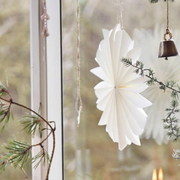 WHITE INTRICATE PAPER STAR FOR HANGING