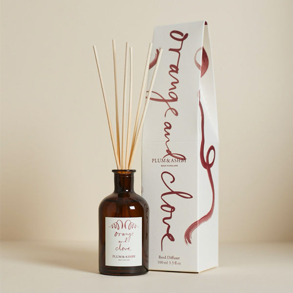 ORANGE AND CLOVE WINTER DIFFUSER