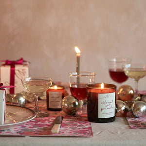CEDARWOOD AND PINE NEEDLES CANDLE