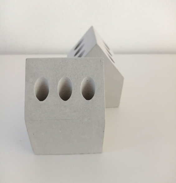 CONCRETE HOUSE PEN PENCIL HOLDER