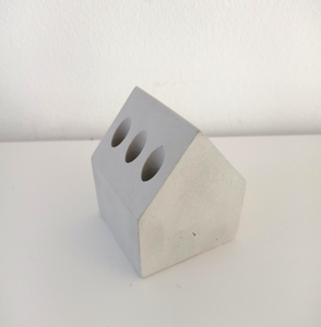 CONCRETE HOUSE PEN PENCIL HOLDER